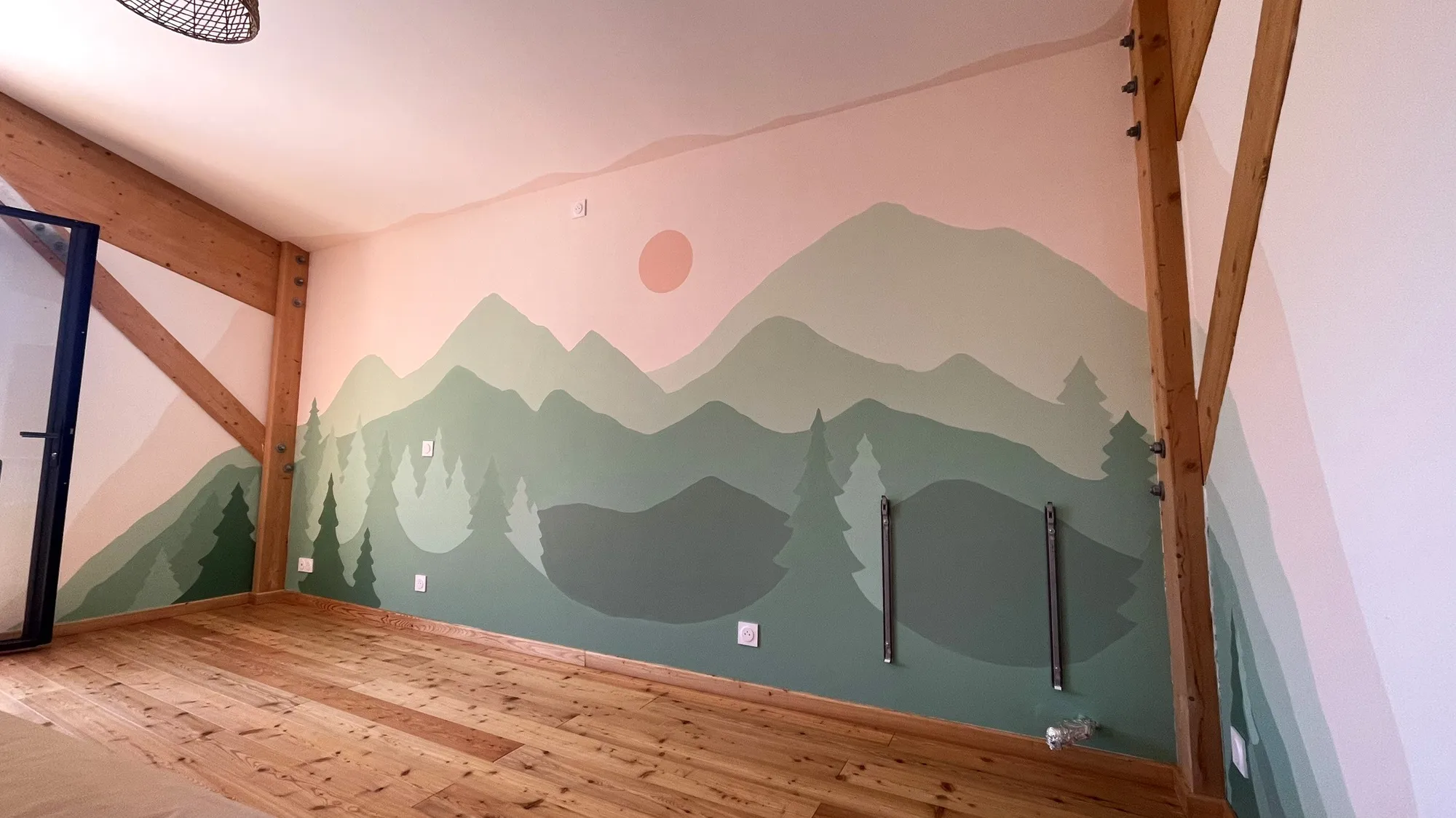 Peinture d’un mur - chambre bébé - Châteauroux les Alpes, photo 6